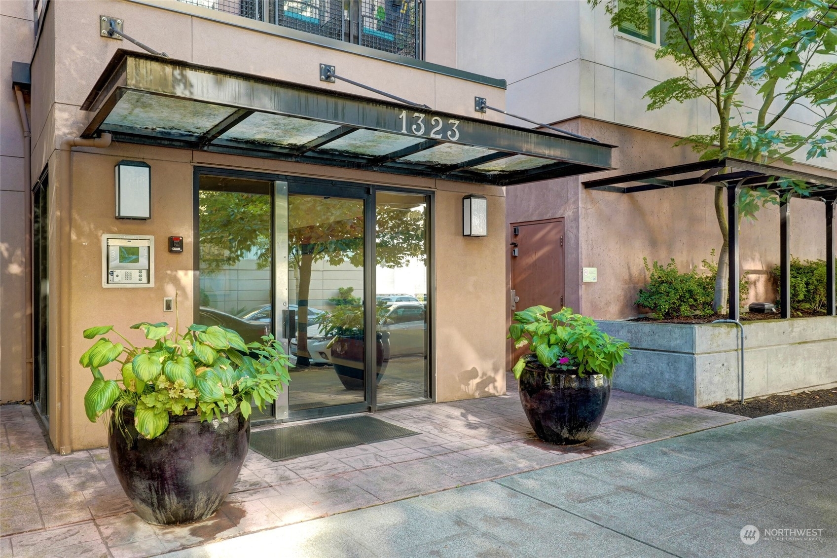 Property Photo:  1323 Boren Avenue 214  WA 98101 