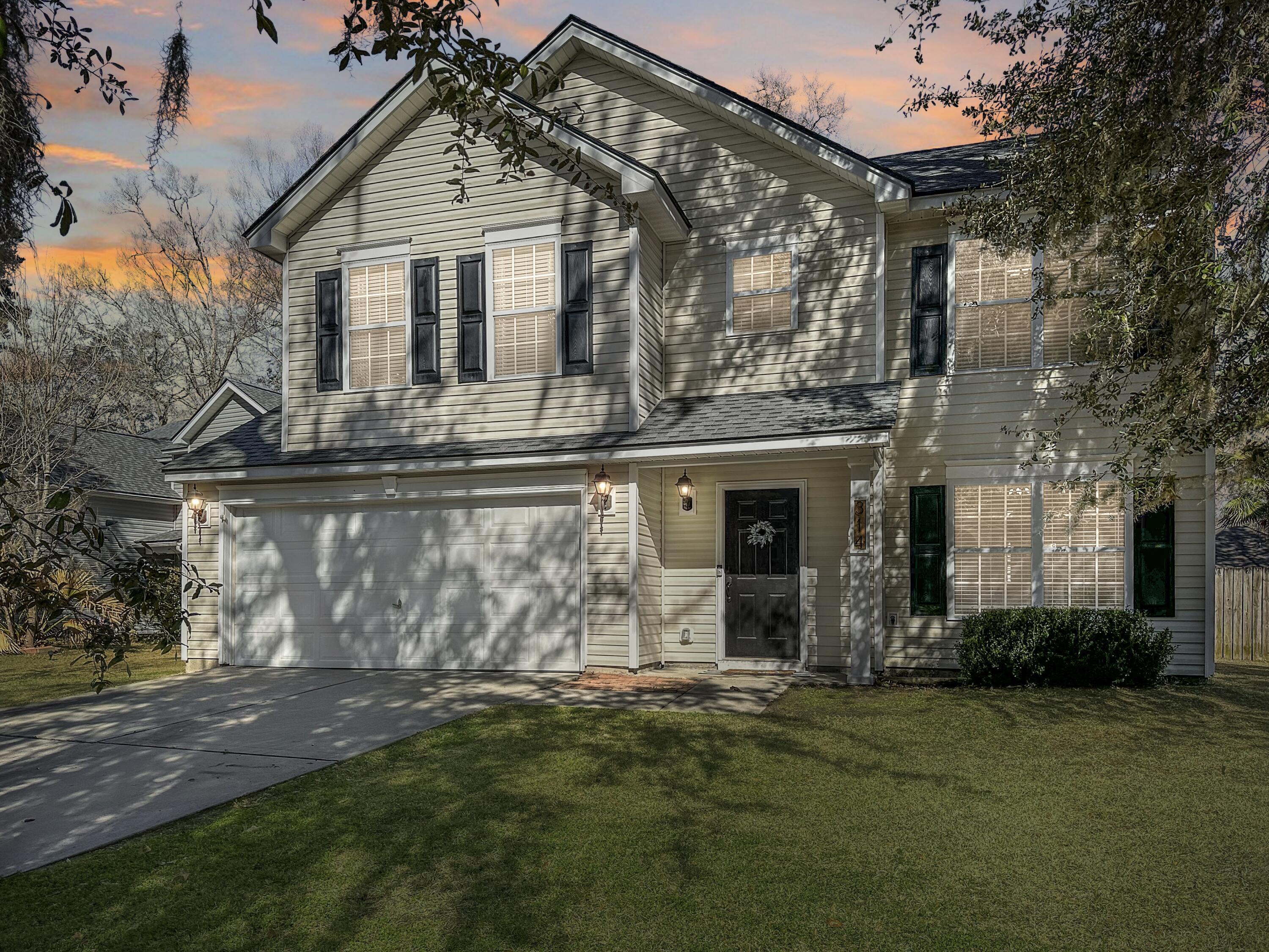 Property Photo: 314 Arbor Oaks Drive SC 29485