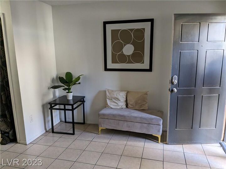 870 Stainglass Lane  Las Vegas NV 89110 photo