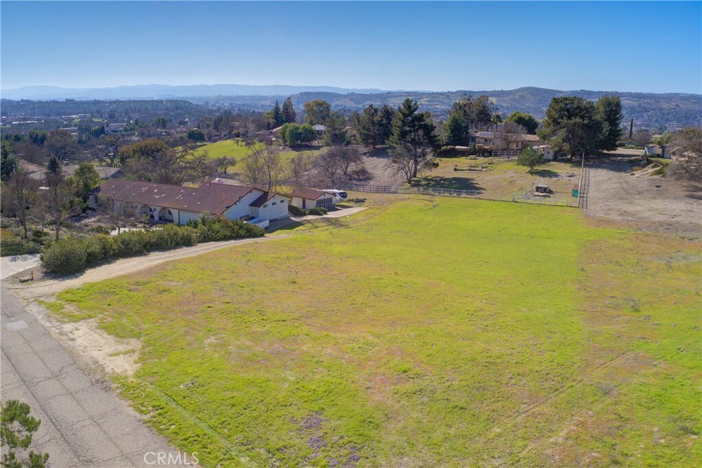 Property Photo:  757 Orchard Drive  CA 93446 