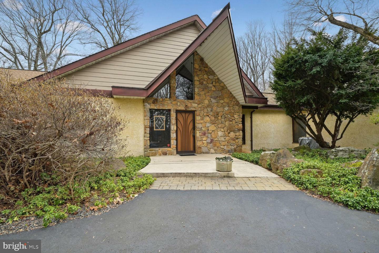 Property Photo:  60 Coppermine Road  NJ 08540 