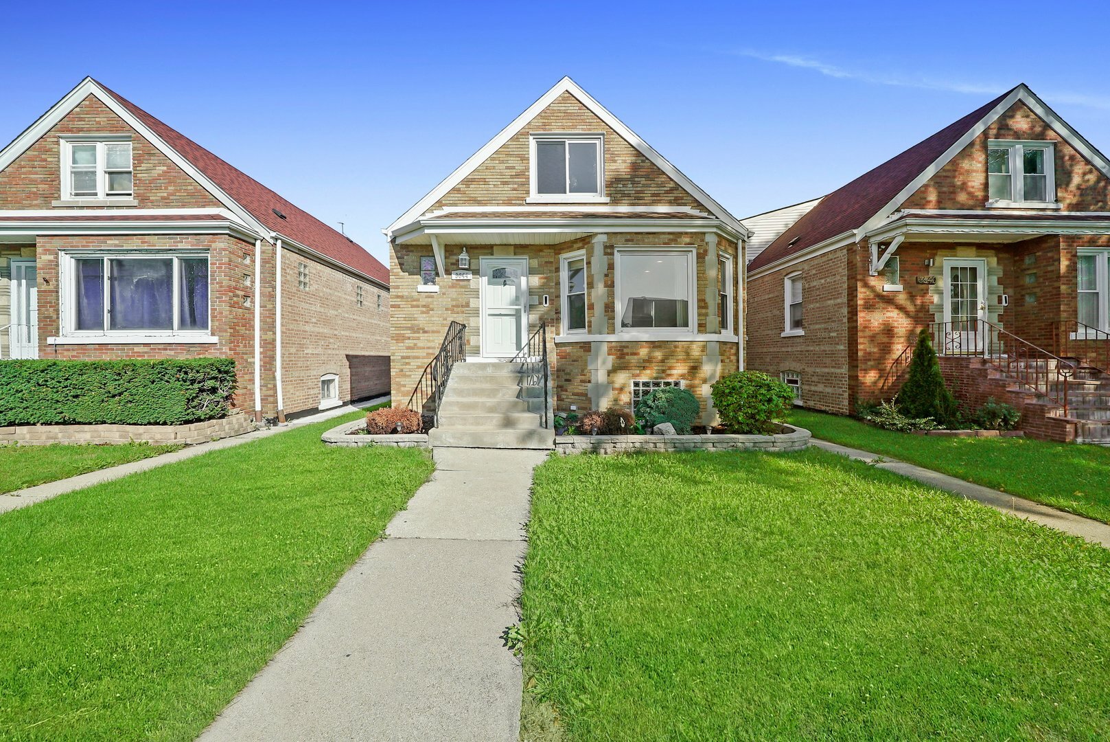 Property Photo:  3644 W 68th Street  IL 60629 