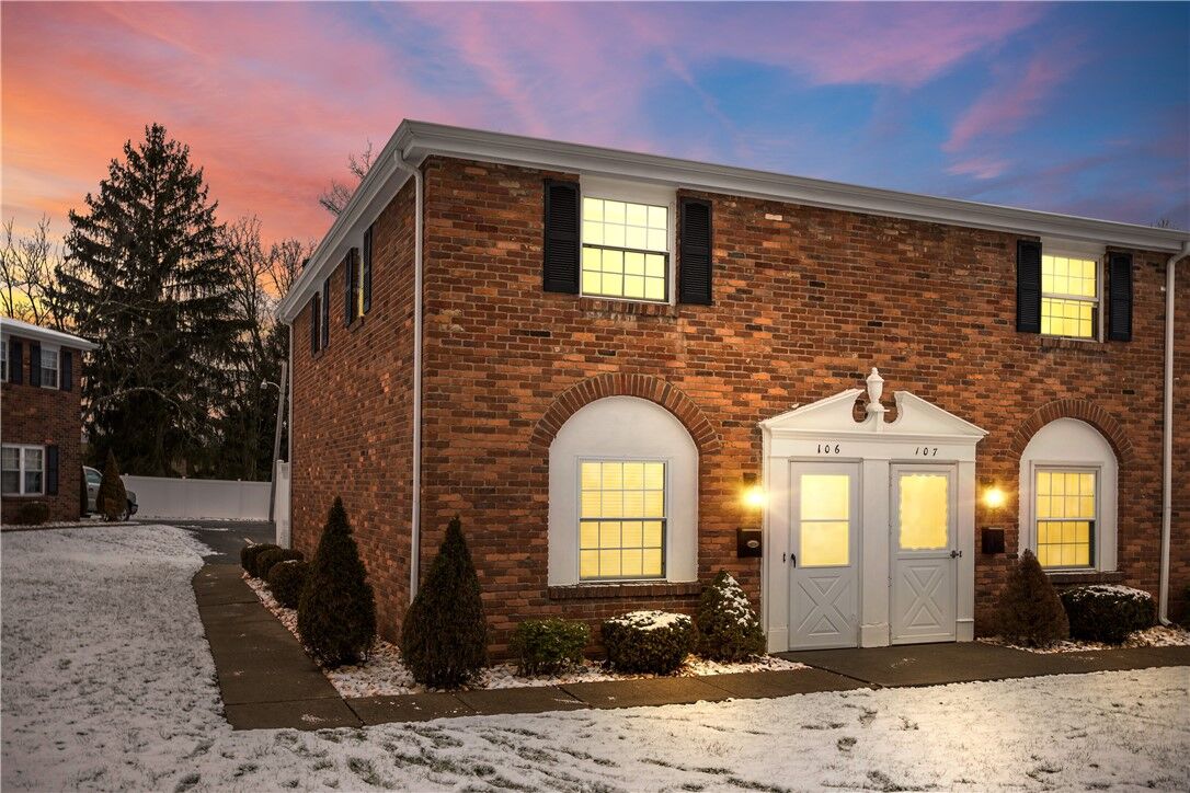 Property Photo:  195 Fairhaven Drive #106  PA 15068 