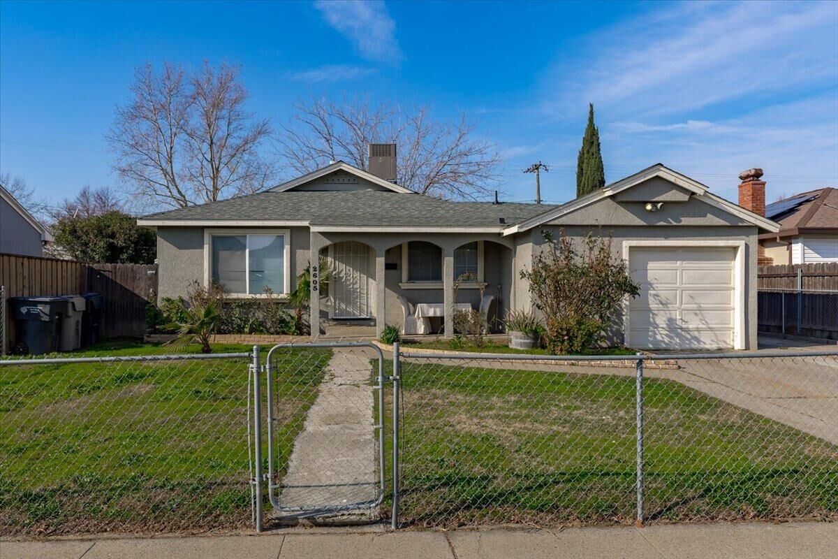 Property Photo:  2605 Northglen Street  CA 95833 
