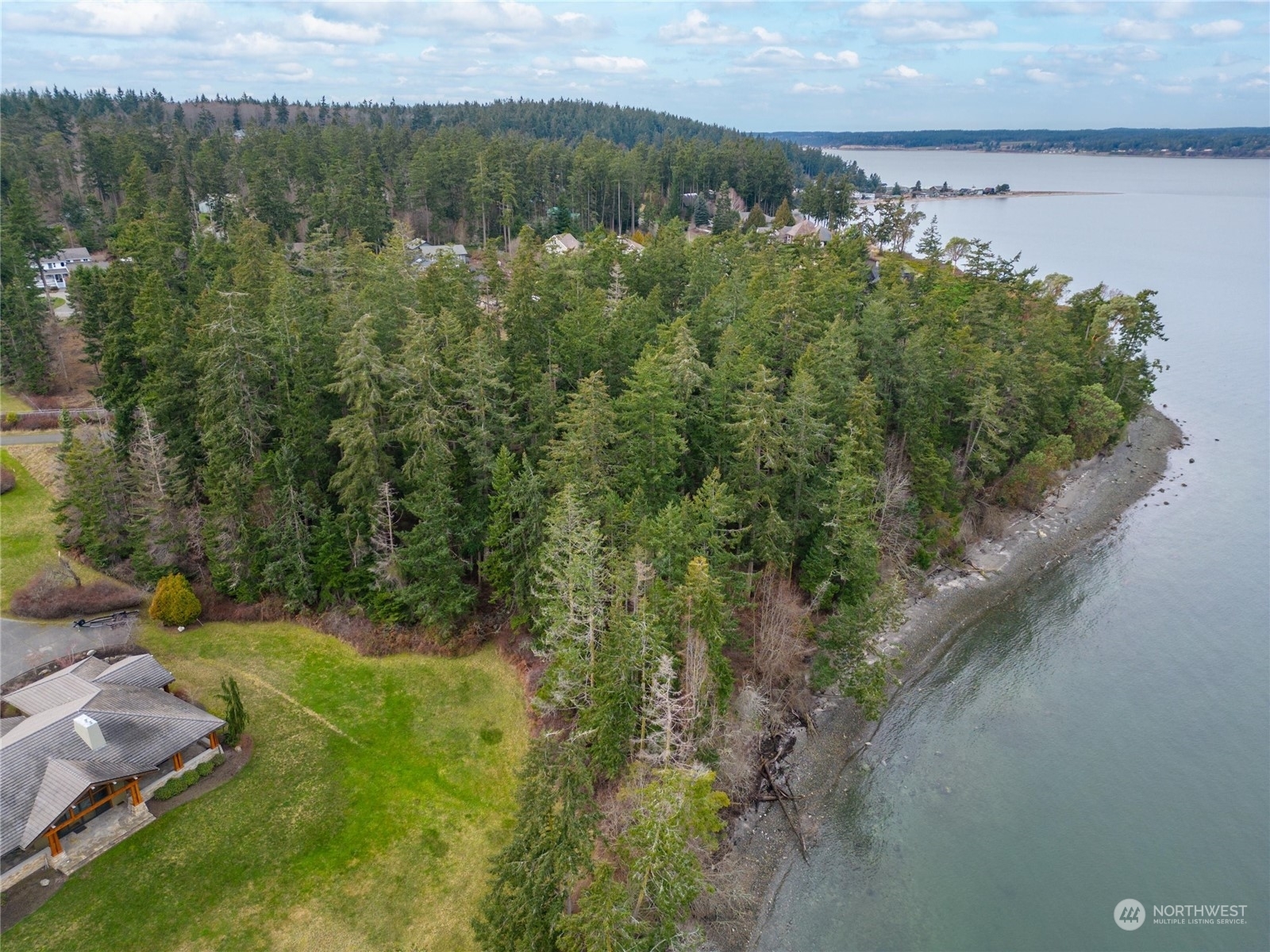 Property Photo:  6 Reeder Bay Road  WA 98239 