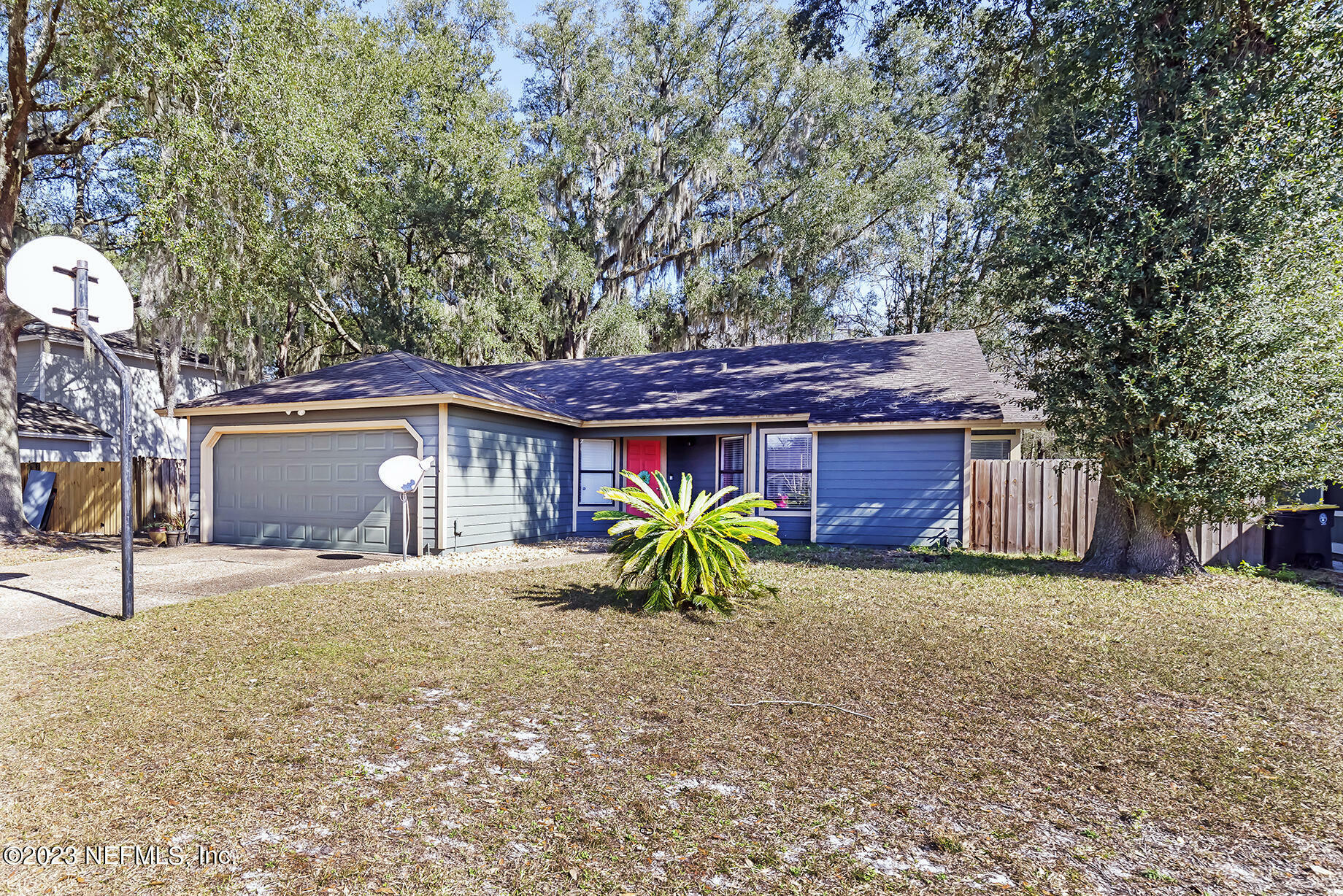 Property Photo:  6449 Diamond Leaf Drive  FL 32244 