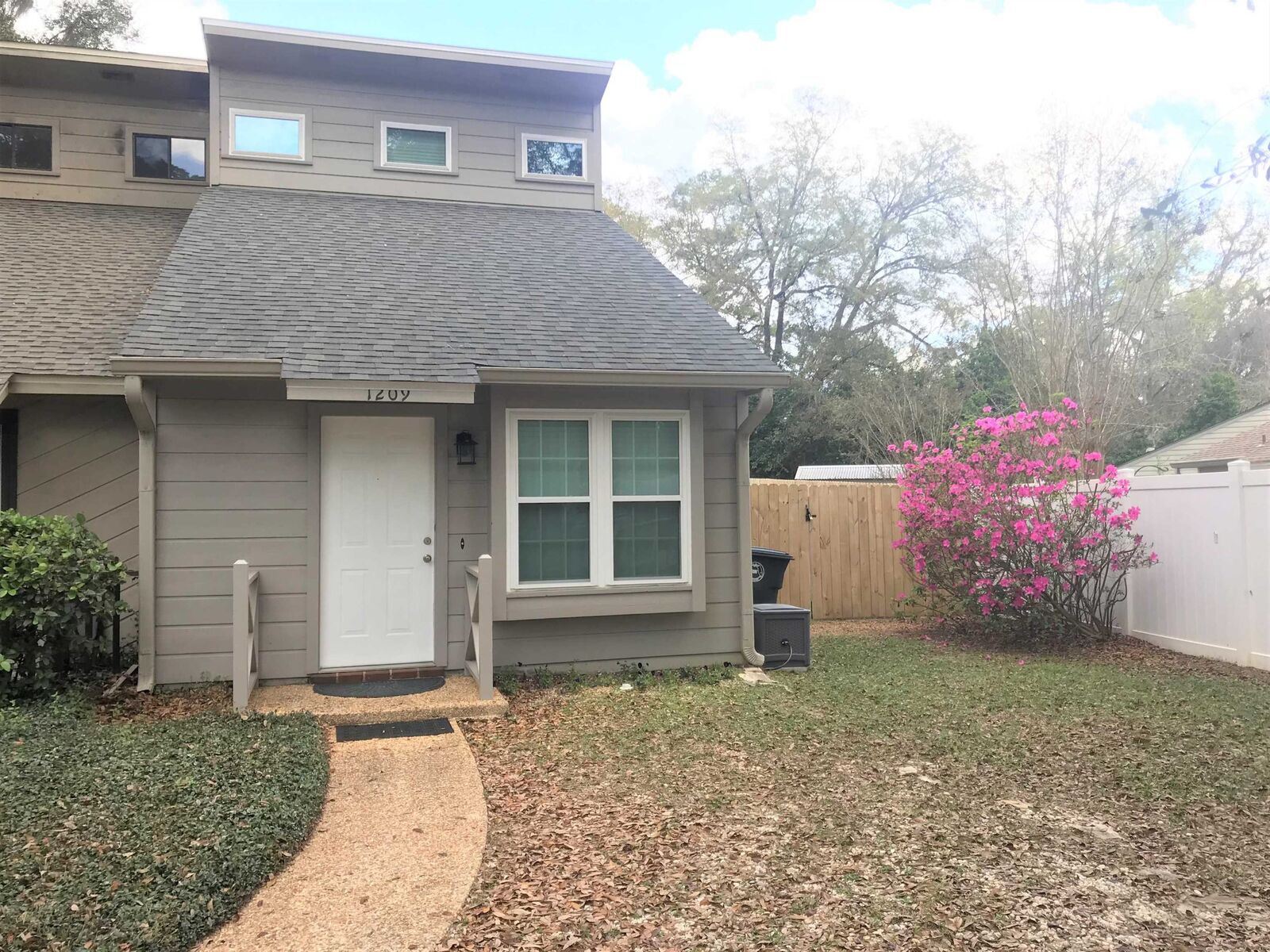 Property Photo:  1209 Brafforton Drive  FL 32311 