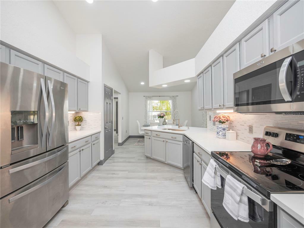 Property Photo:  3367 Summit Ln  FL 33810 