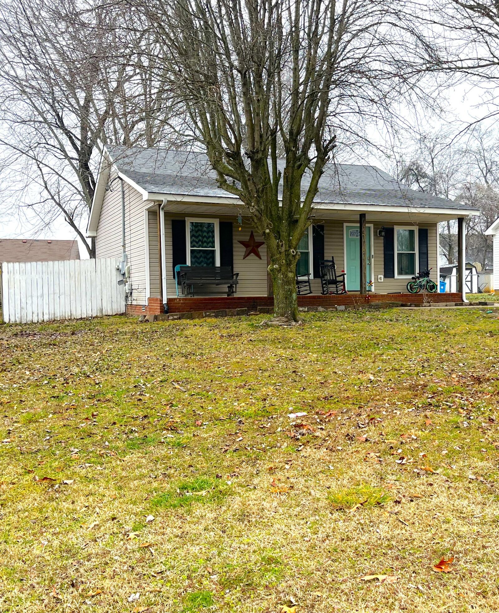 Property Photo:  345 Erie Dr  TN 37040 