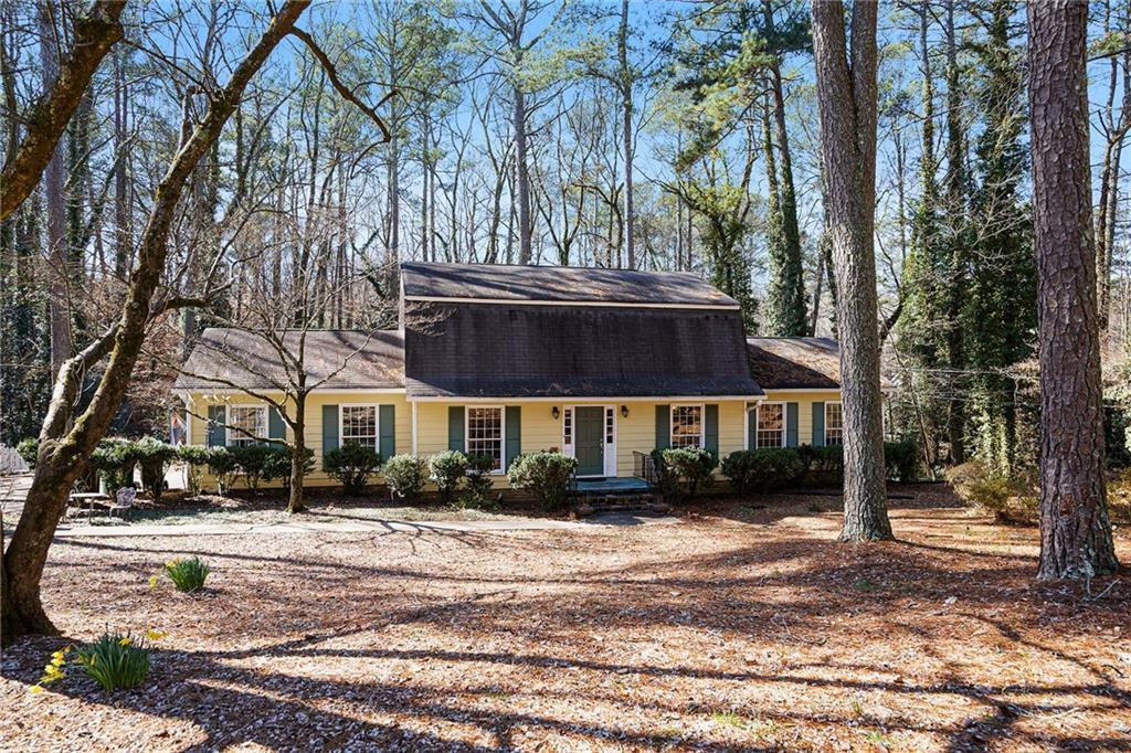 Property Photo: 2264 Oxbow Circle GA 30087