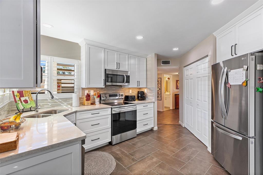 Property Photo: 6151 Bahia Del Mar Boulevard 119 FL 33715