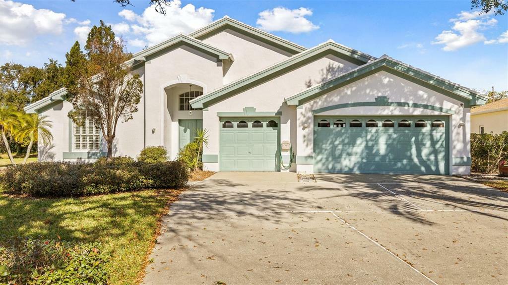 Property Photo:  3529 Covington Drive  FL 34691 