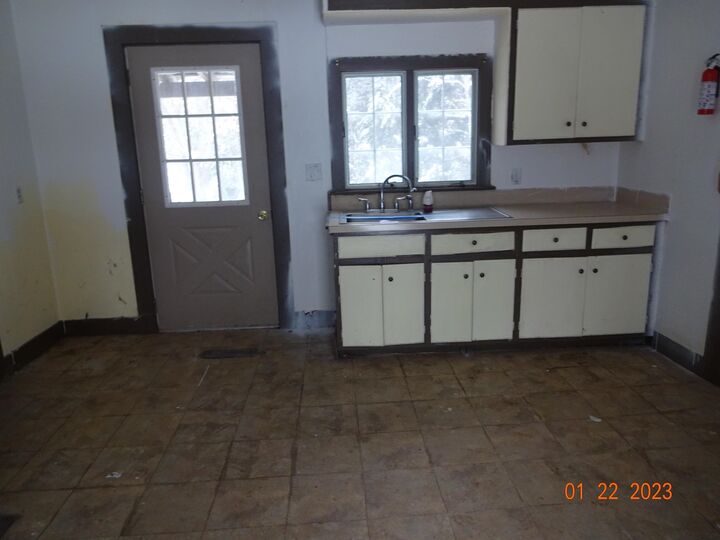 Property Photo:  77 Mechanic Street  NH 03602 