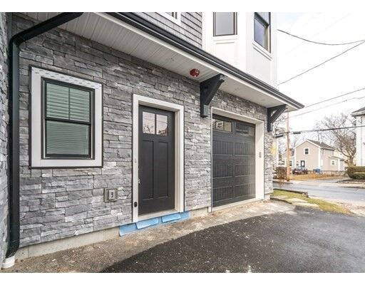 Property Photo:  29 Cherry Street 4  MA 02453 