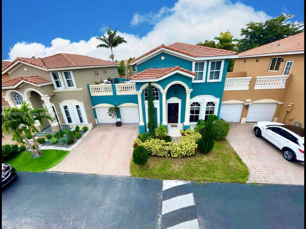 Property Photo: 10886 NW 51st Trl FL 33178