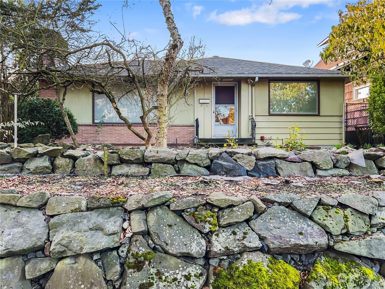 Property Photo: 2135 6th Avenue W WA 98119