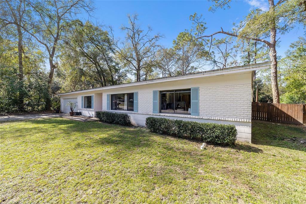 Property Photo:  314 NW 29th Street  FL 32607 