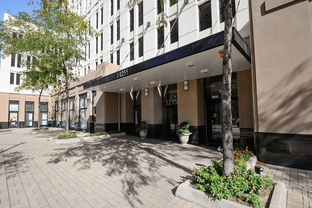 Property Photo:  1255 S State Street 1609  IL 60605 