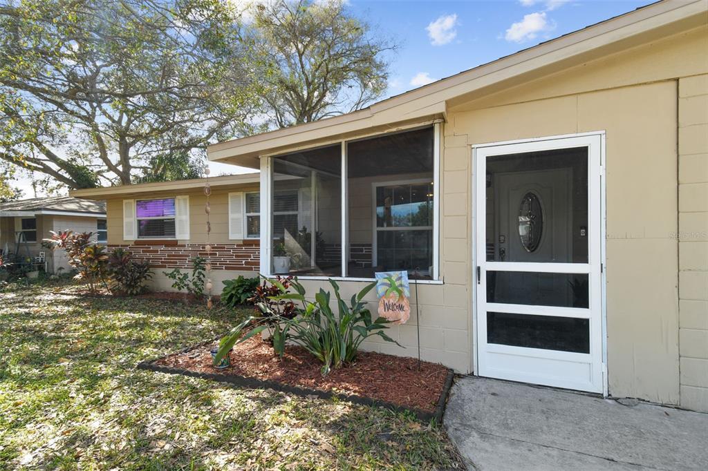 Property Photo: 11412 92nd Street FL 33773
