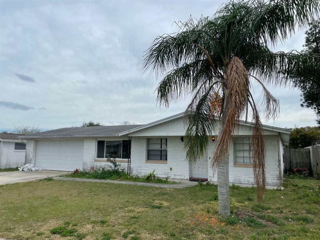 Property Photo:  3452 Umber Road  FL 34691 