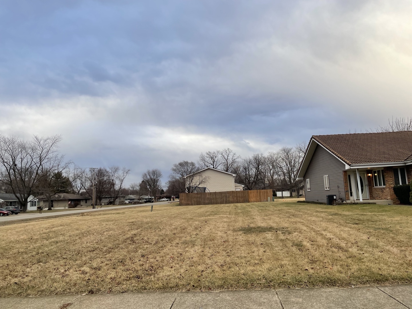 Property Photo:  1400 Peachtree Lane  IL 60441 