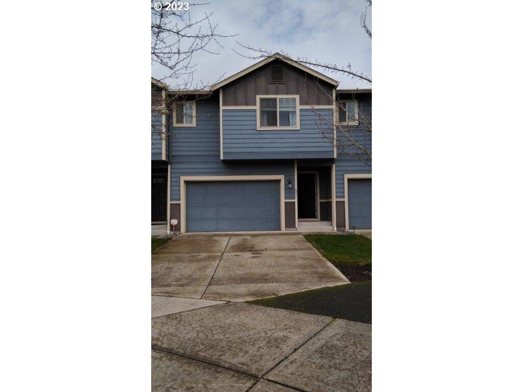 Property Photo:  851 NE 109th Ct  WA 98664 