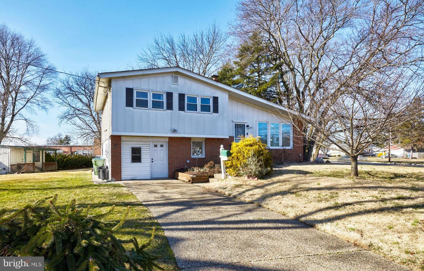 Property Photo:  100 N Valleybrook Road  NJ 08034 