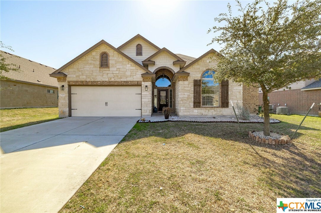 Property Photo: 5219 Siltstone Loop TX 76542