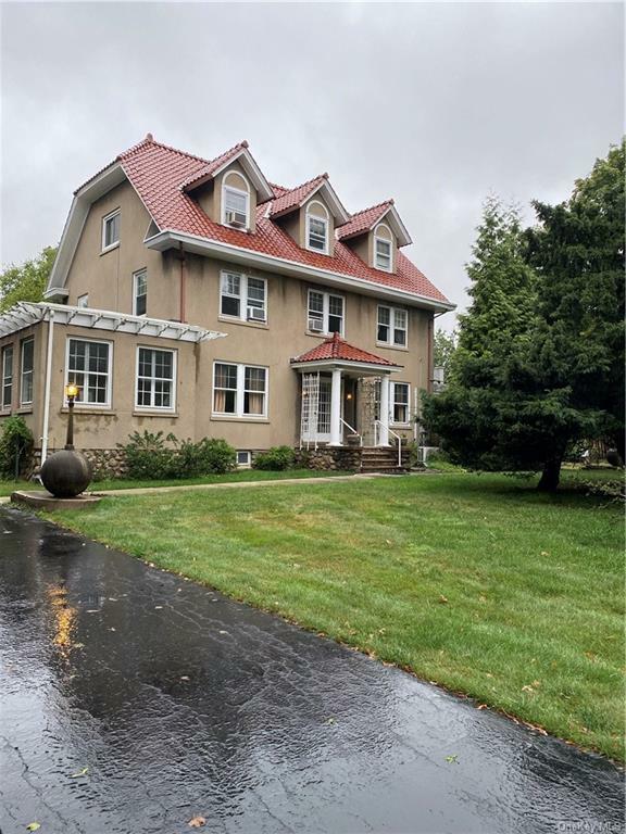 Property Photo:  291 N Middletown Road  NY 10965 