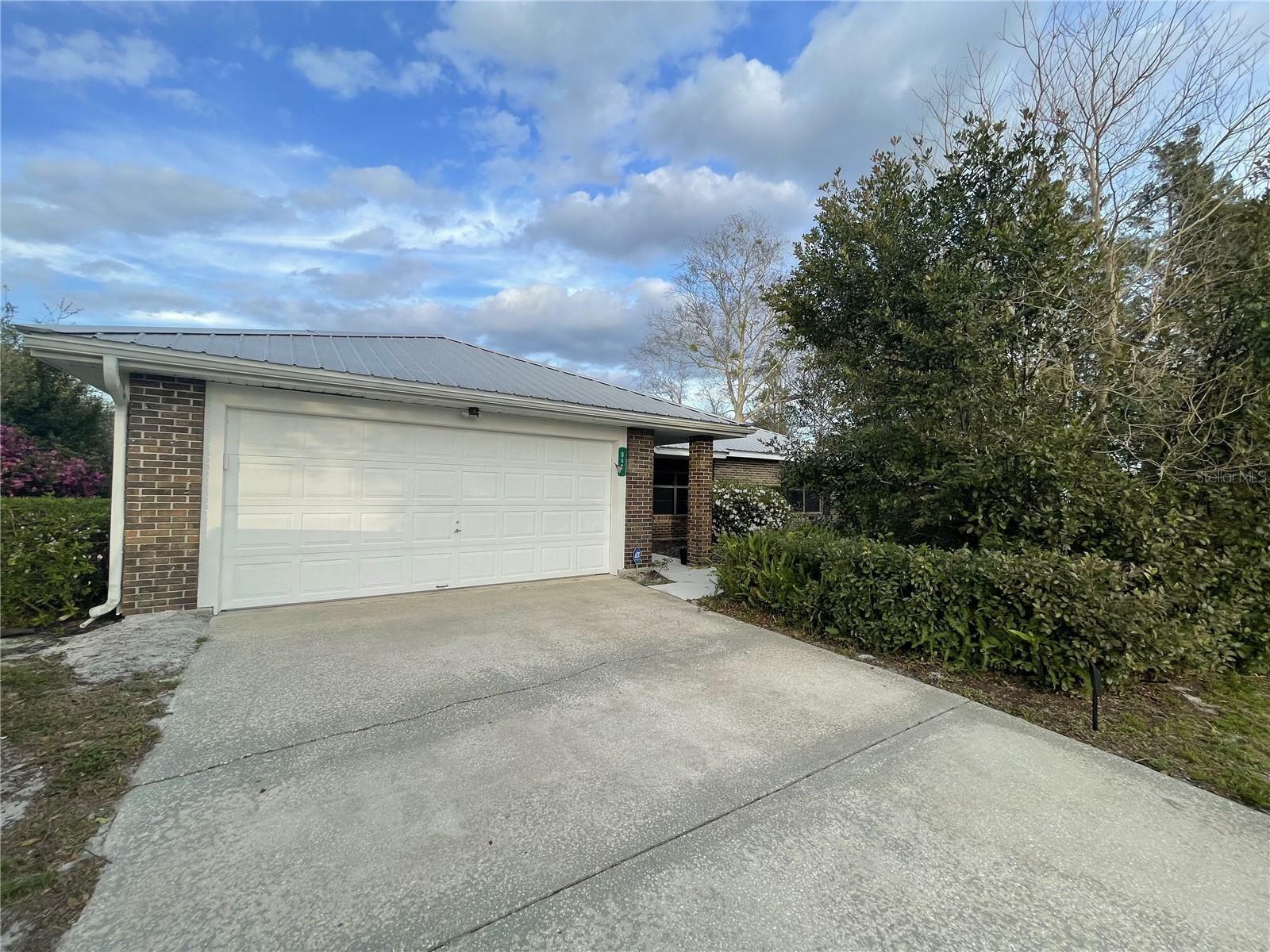 Property Photo: 642 Fort Smith Boulevard FL 32738