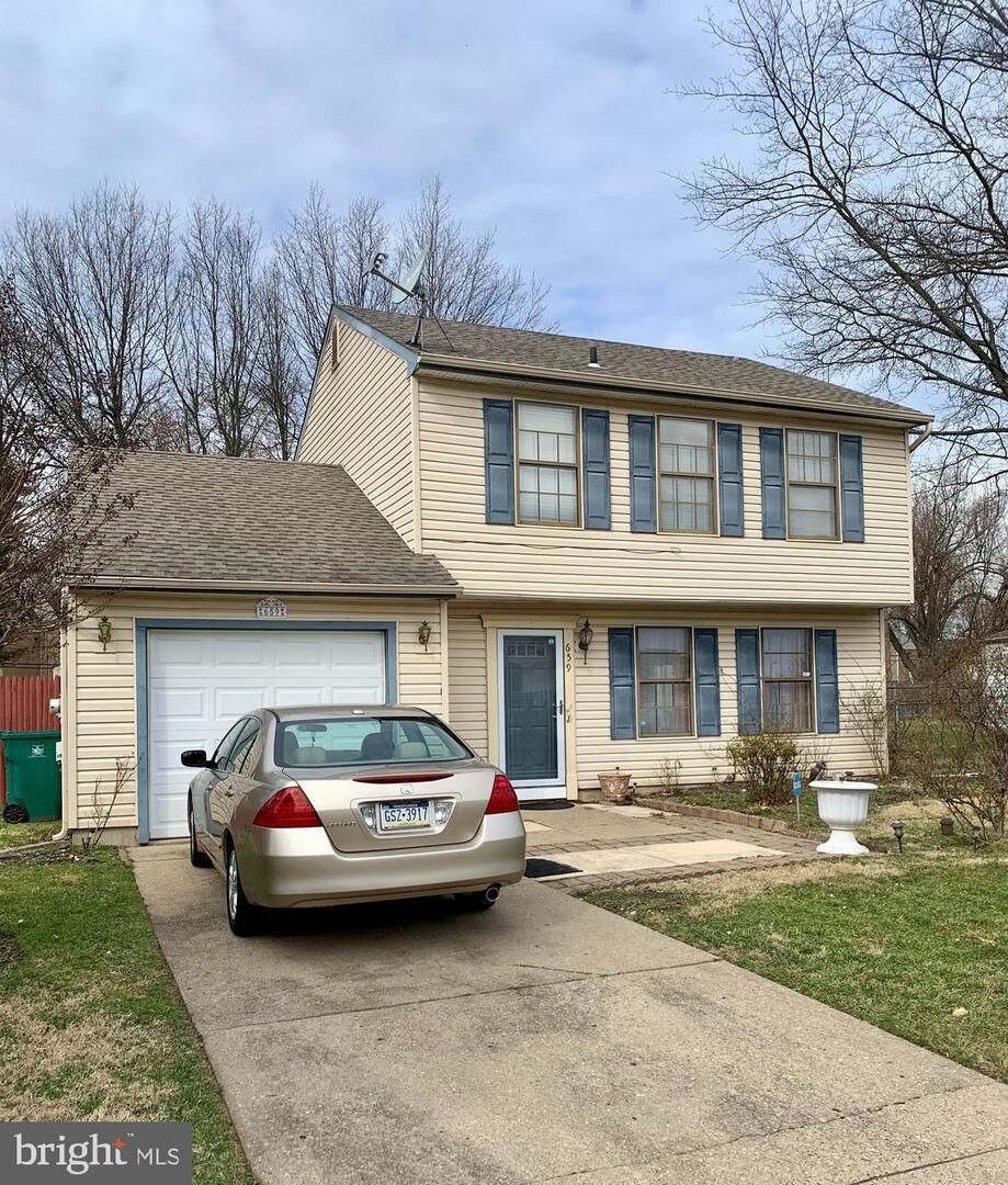 Property Photo: 659 S Queen Anne Drive PA 19030