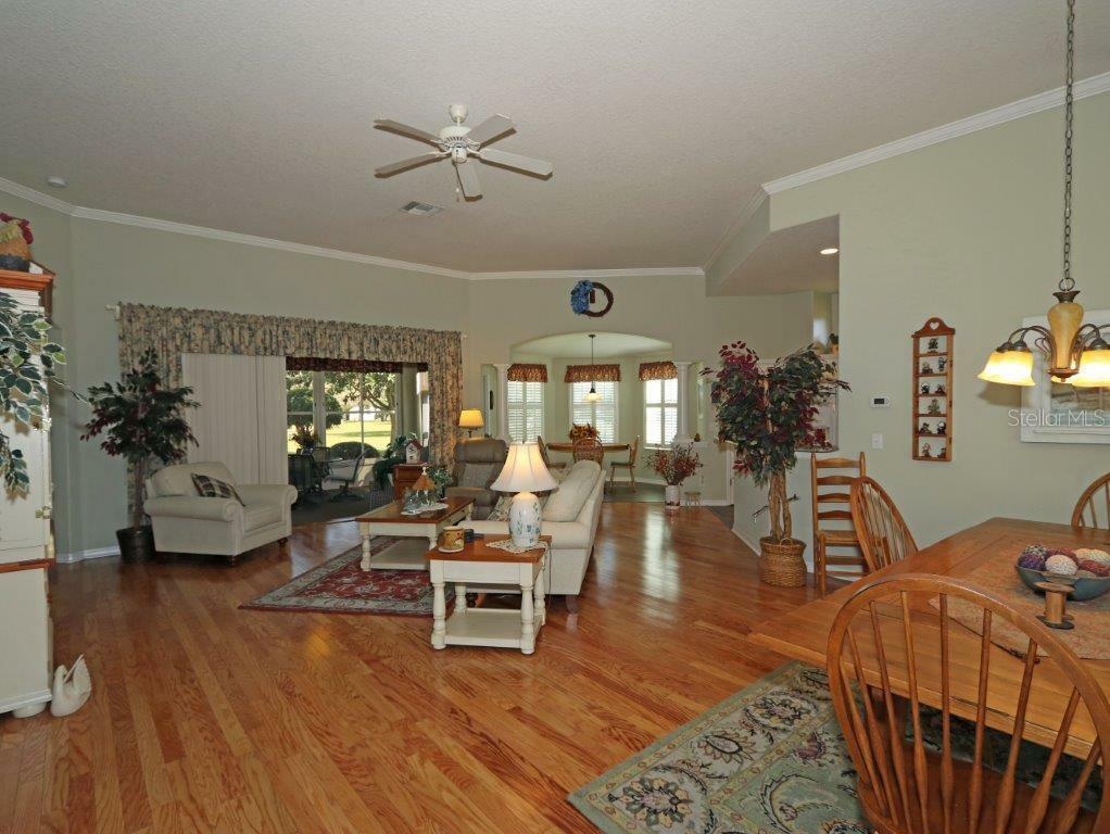 Property Photo: 22228 Oxford Heights Drive FL 34748