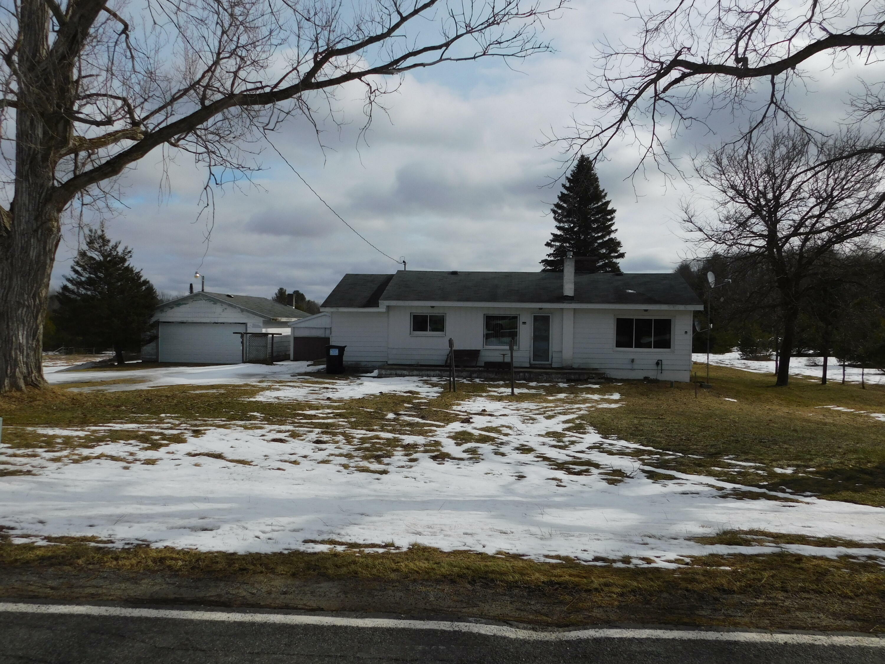 Property Photo:  9557 1 Road  MI 49625 