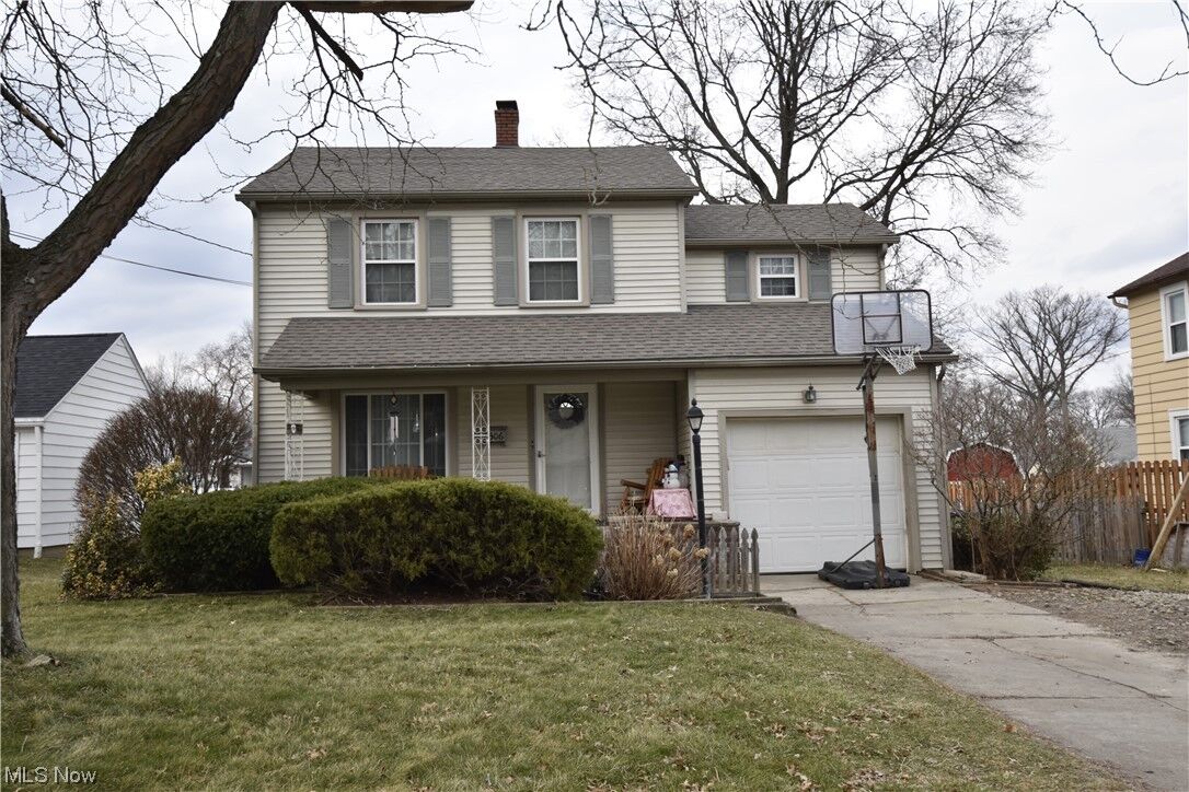 Property Photo:  2306 Edgewater Drive  OH 44514 