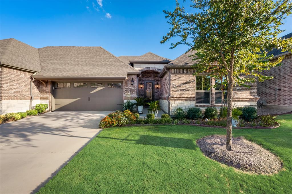 Property Photo: 3010 Esplanade Boulevard 3010 TX 76063