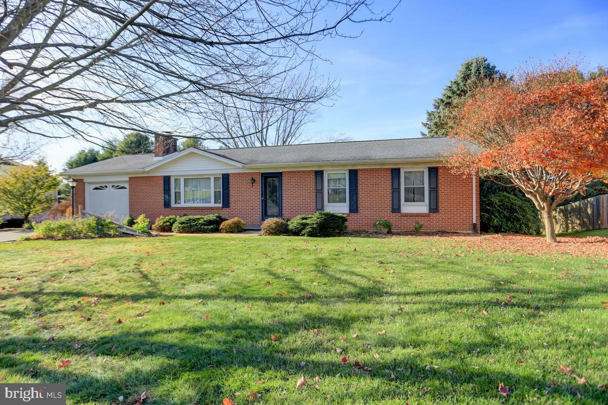 Property Photo: 2943 Jefferson Drive PA 17201