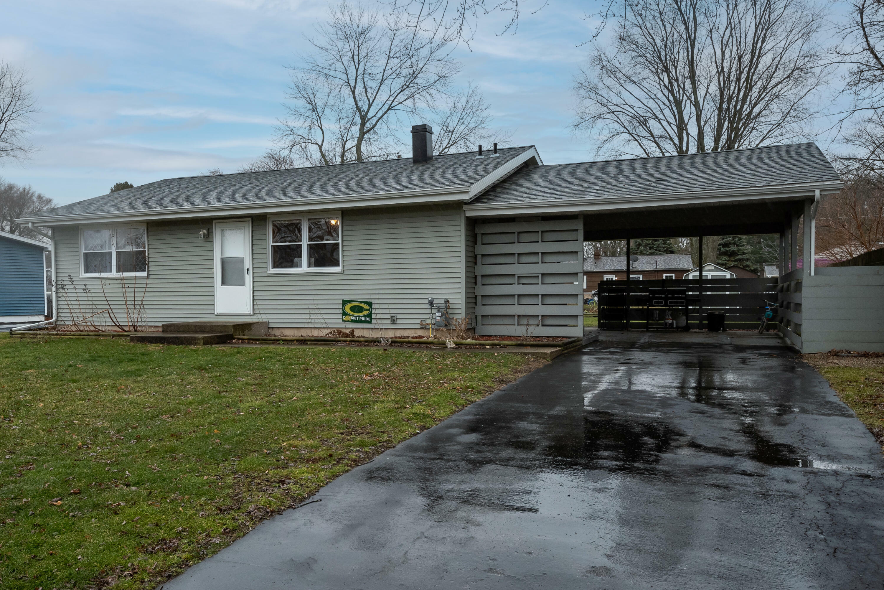 Property Photo:  348 Garry Street  MI 49038 