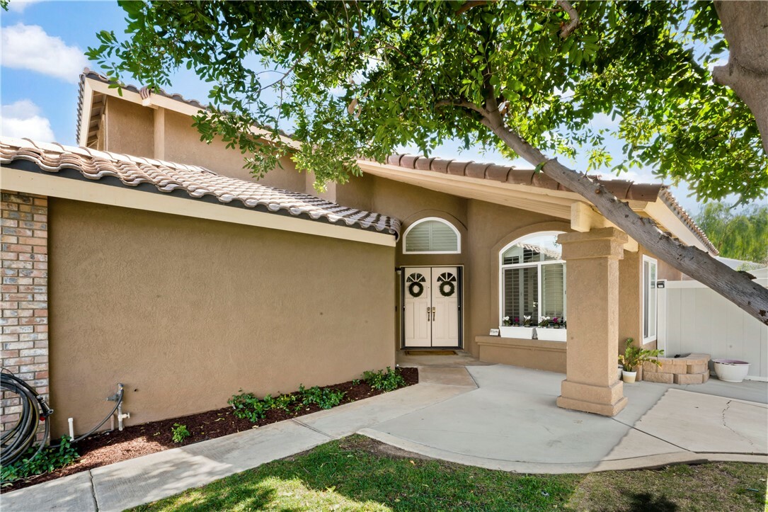 Property Photo: 13129 Lucky Spur Lane CA 92883