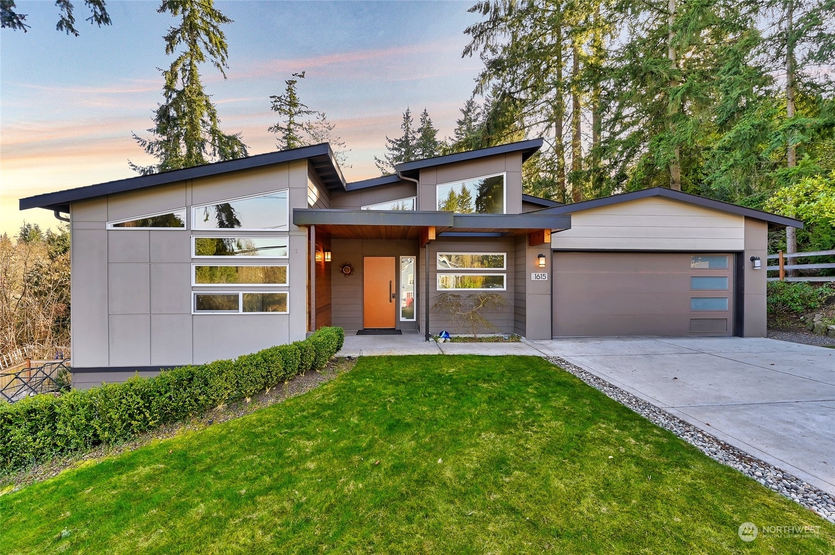 Property Photo: 1615 N 167th Street WA 98133
