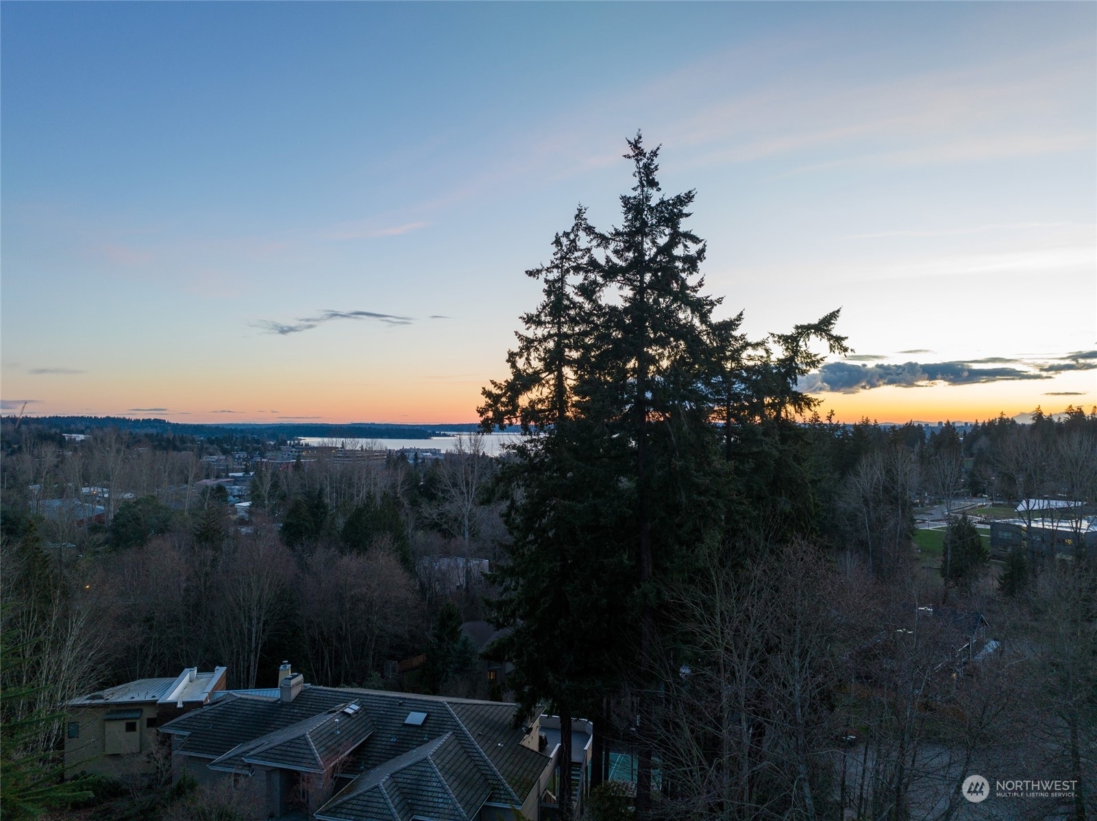 Property Photo:  9616 111th Avenue NE  WA 98033 