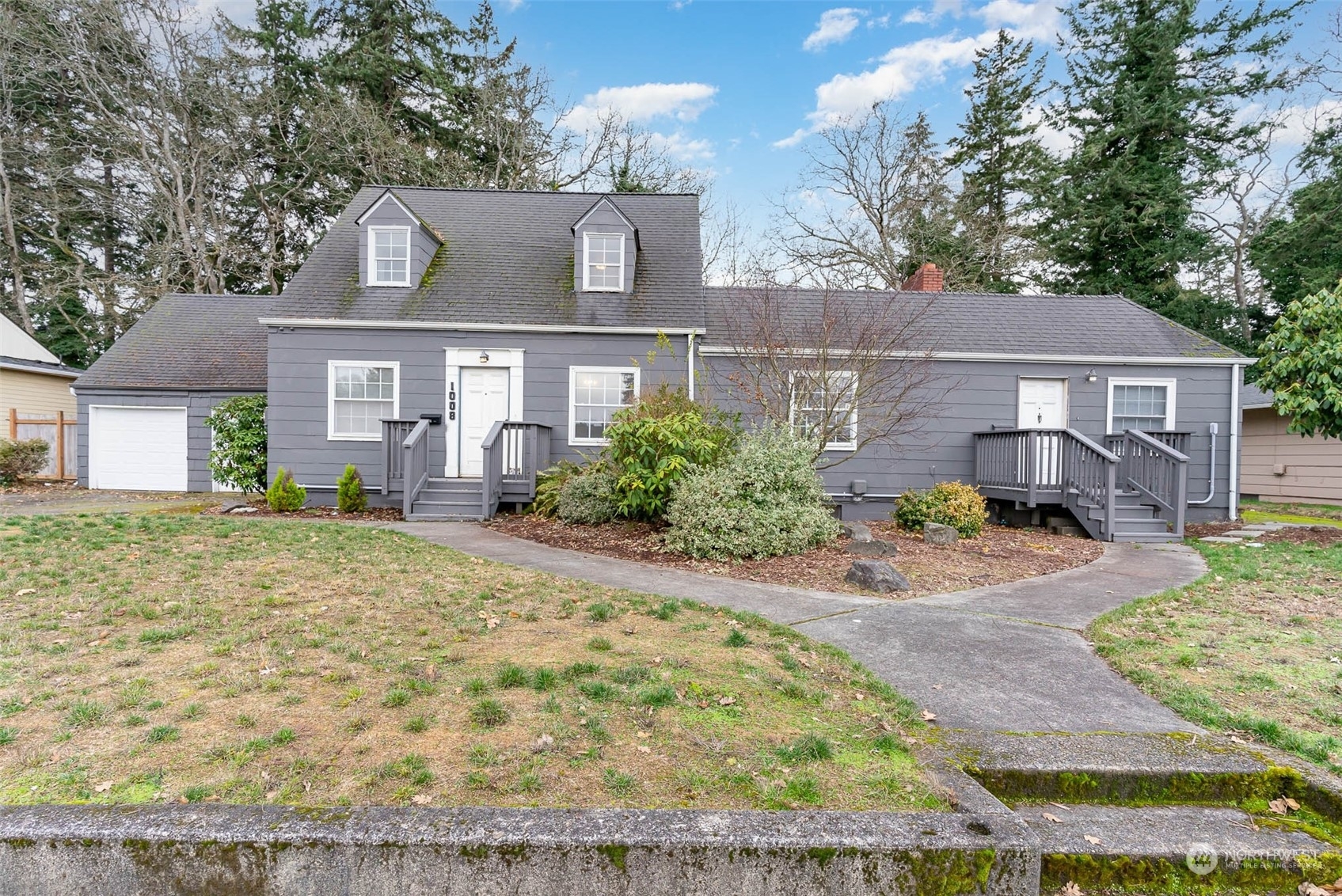 Property Photo: 1008 Wheeler Street S WA 98444