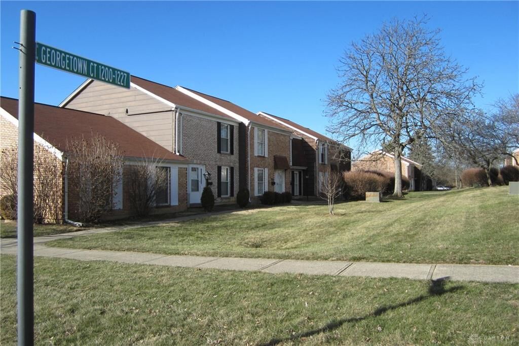 Property Photo: 1207 Georgetown Court OH 45324