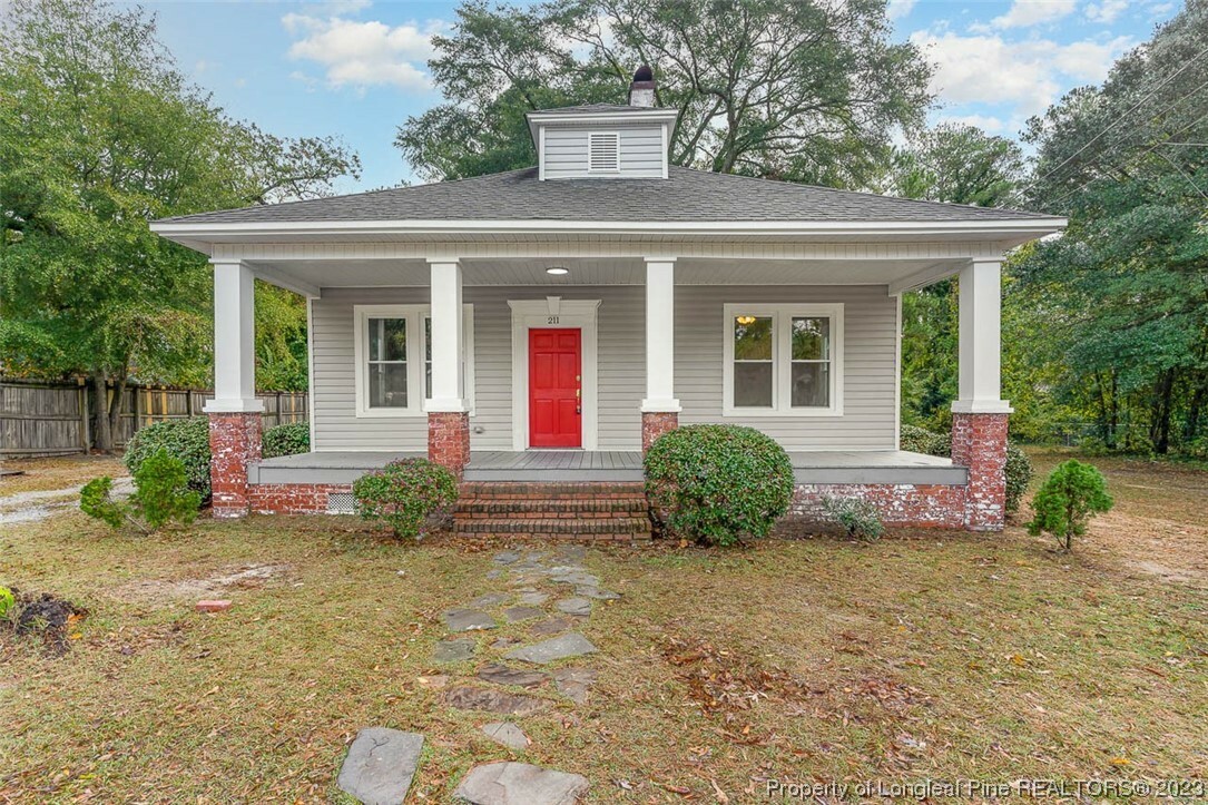 Property Photo: 211 Bryan Street NC 28305