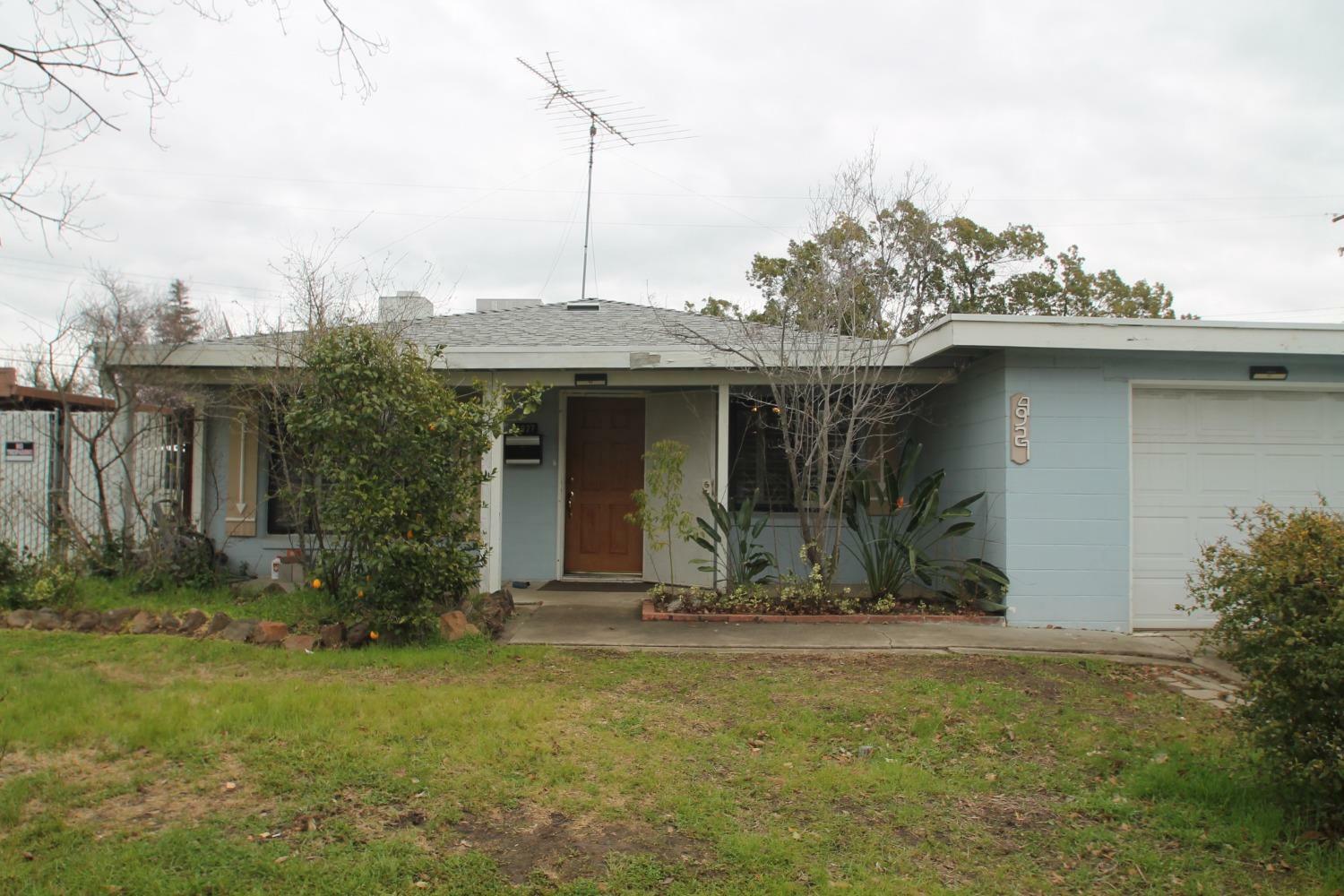 Property Photo:  4927 Cabrillo Way  CA 95820 