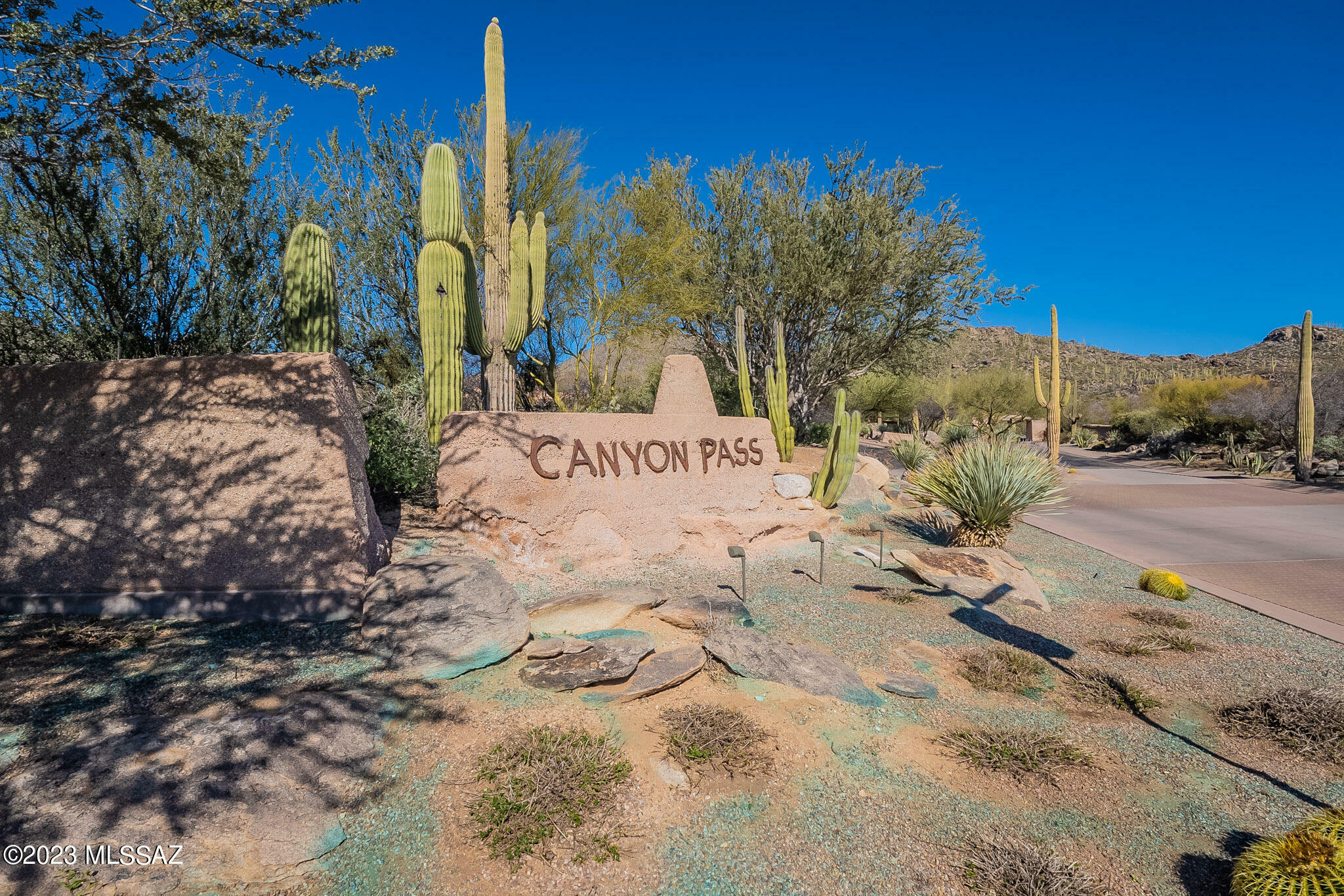 Property Photo: 15297 N Brilliant Sky Place 330 AZ 85658
