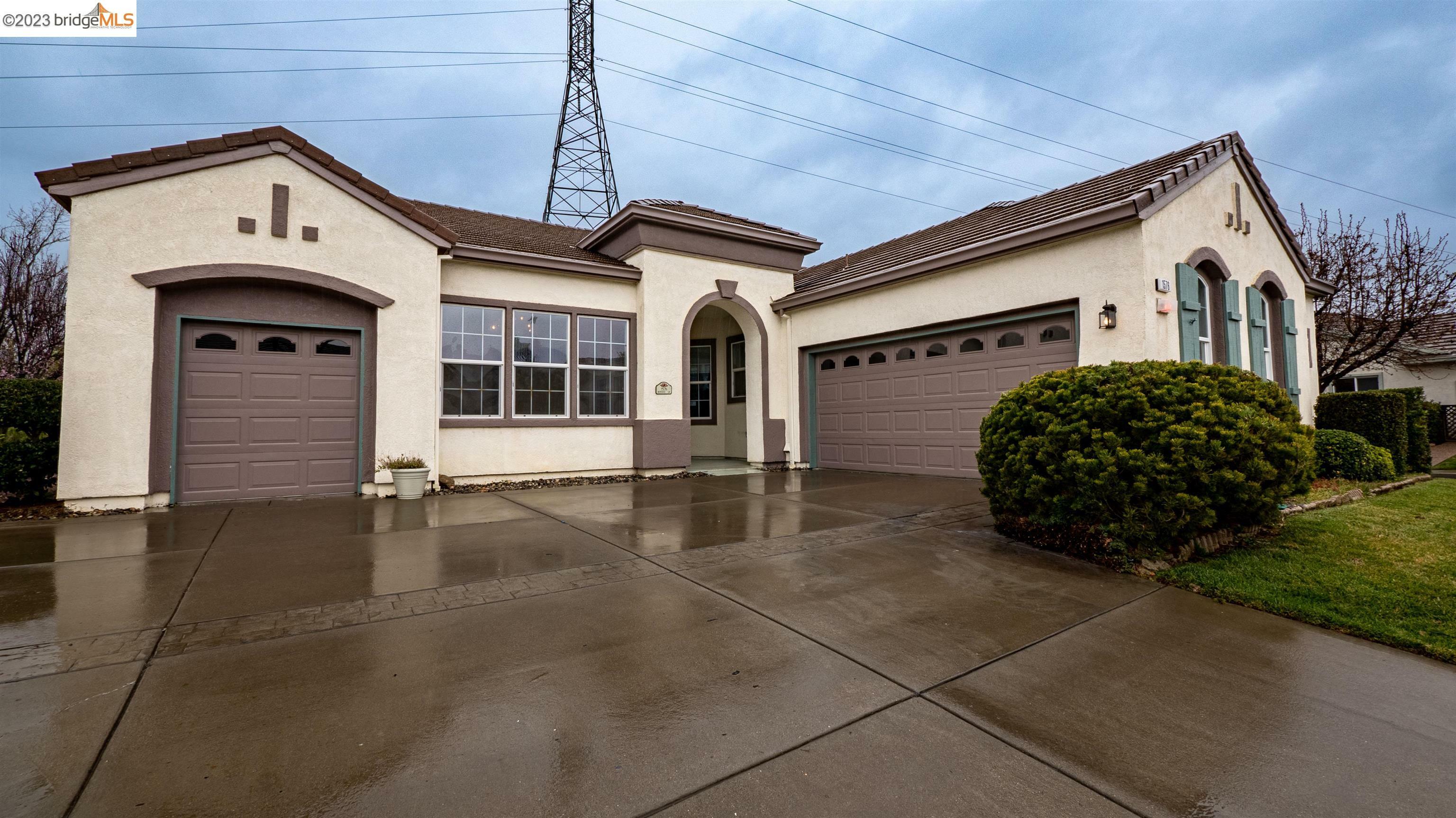 Property Photo: 1576 Rubidoux Ln CA 94513