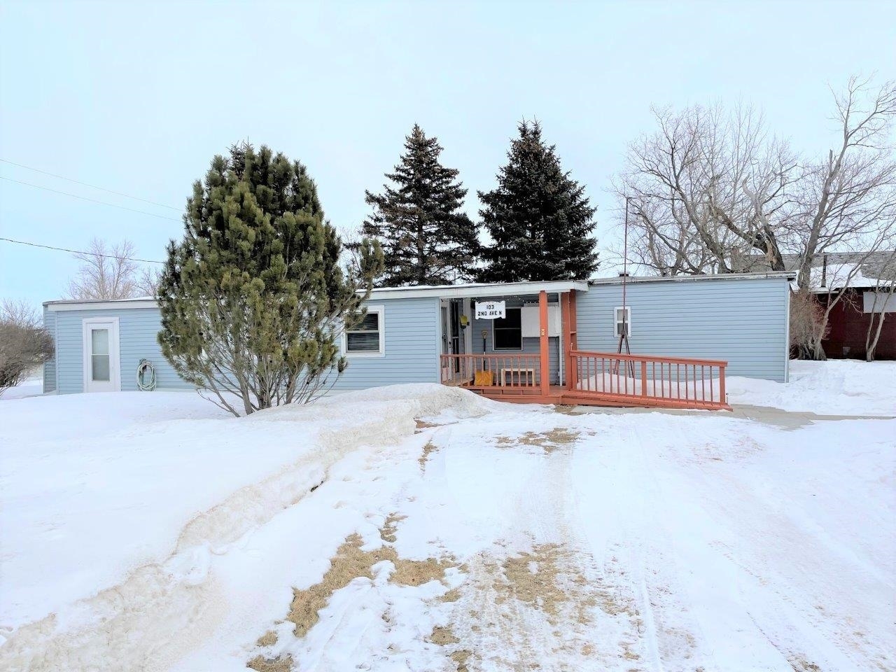 Property Photo: 103 2nd Ave N ND 58731