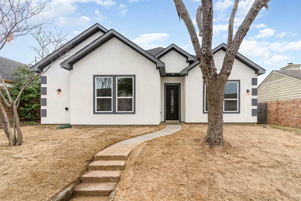 Property Photo: 321 Chancellorsville Drive TX 75149