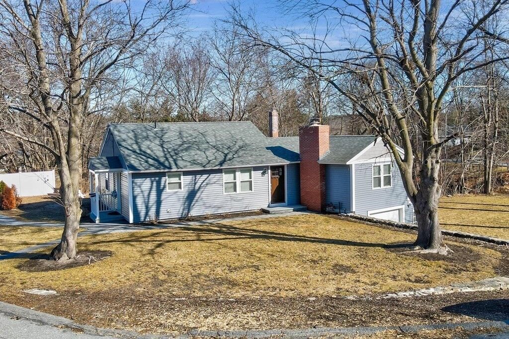 Property Photo: 11 Sharon Ave MA 01863