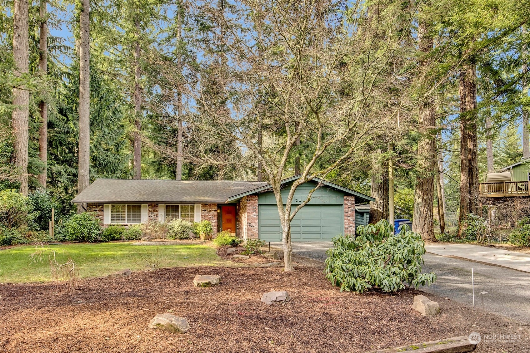 Property Photo: 3019 252nd Place SE WA 98075